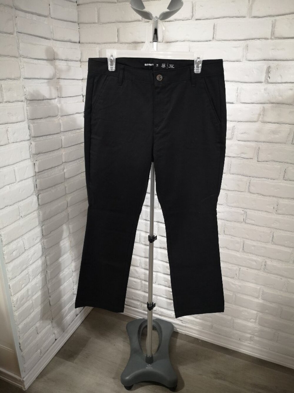 Old Navy Ladies Size 12 Petite Black High Rise Flare Adjustable Waist Chino's